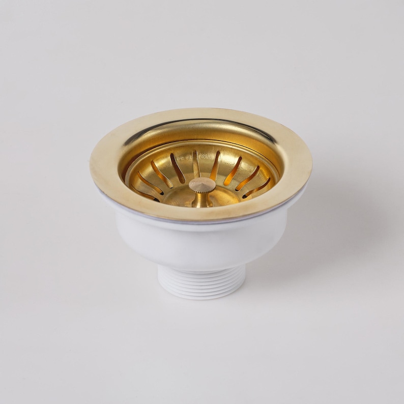 Basket strainer detail