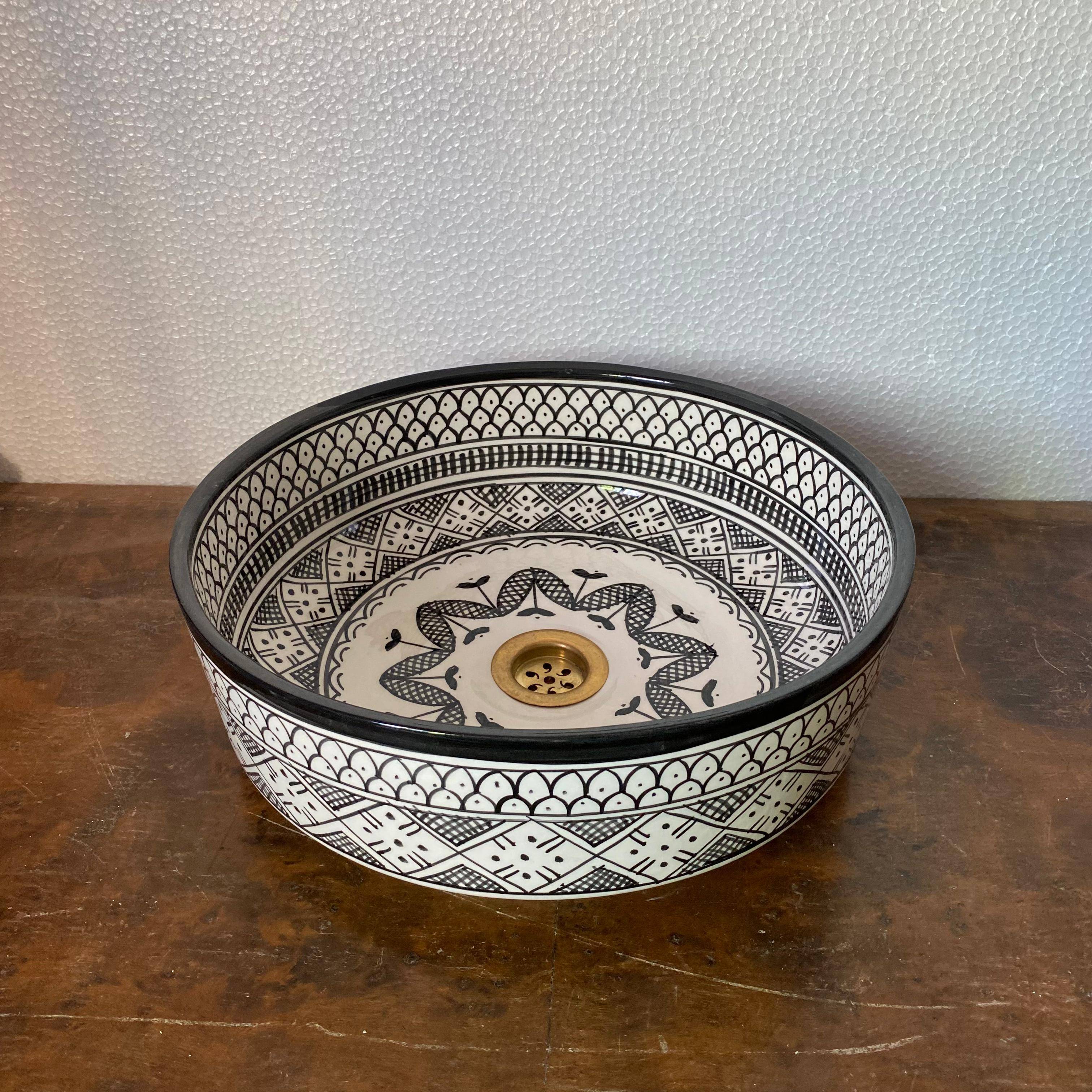 Noir Mandala Sink