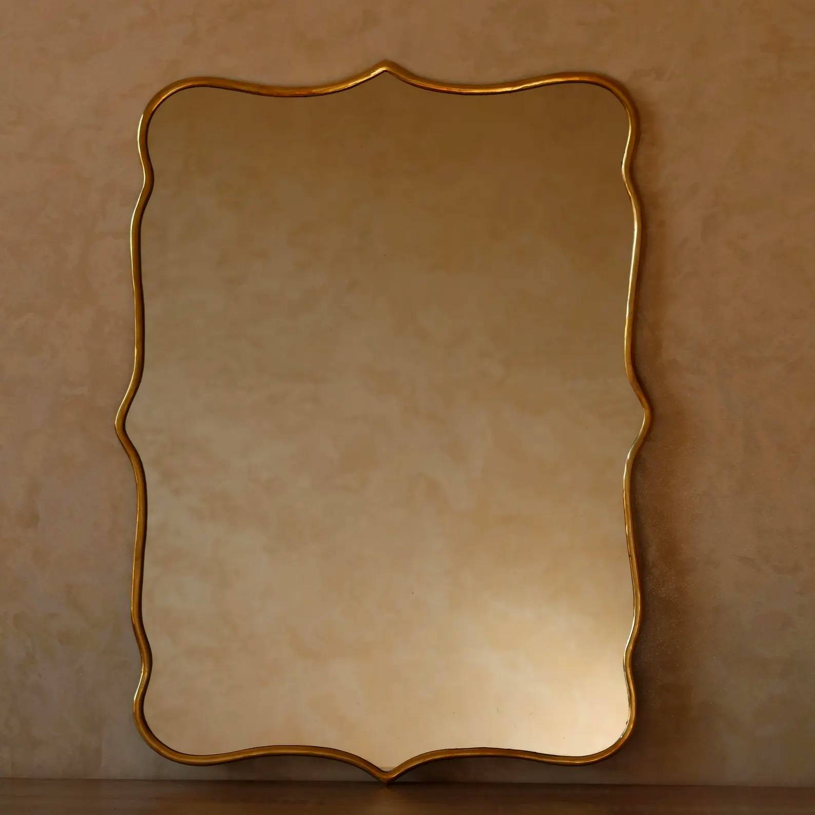 Dalia Fluid Organic Brass Mirror detail view