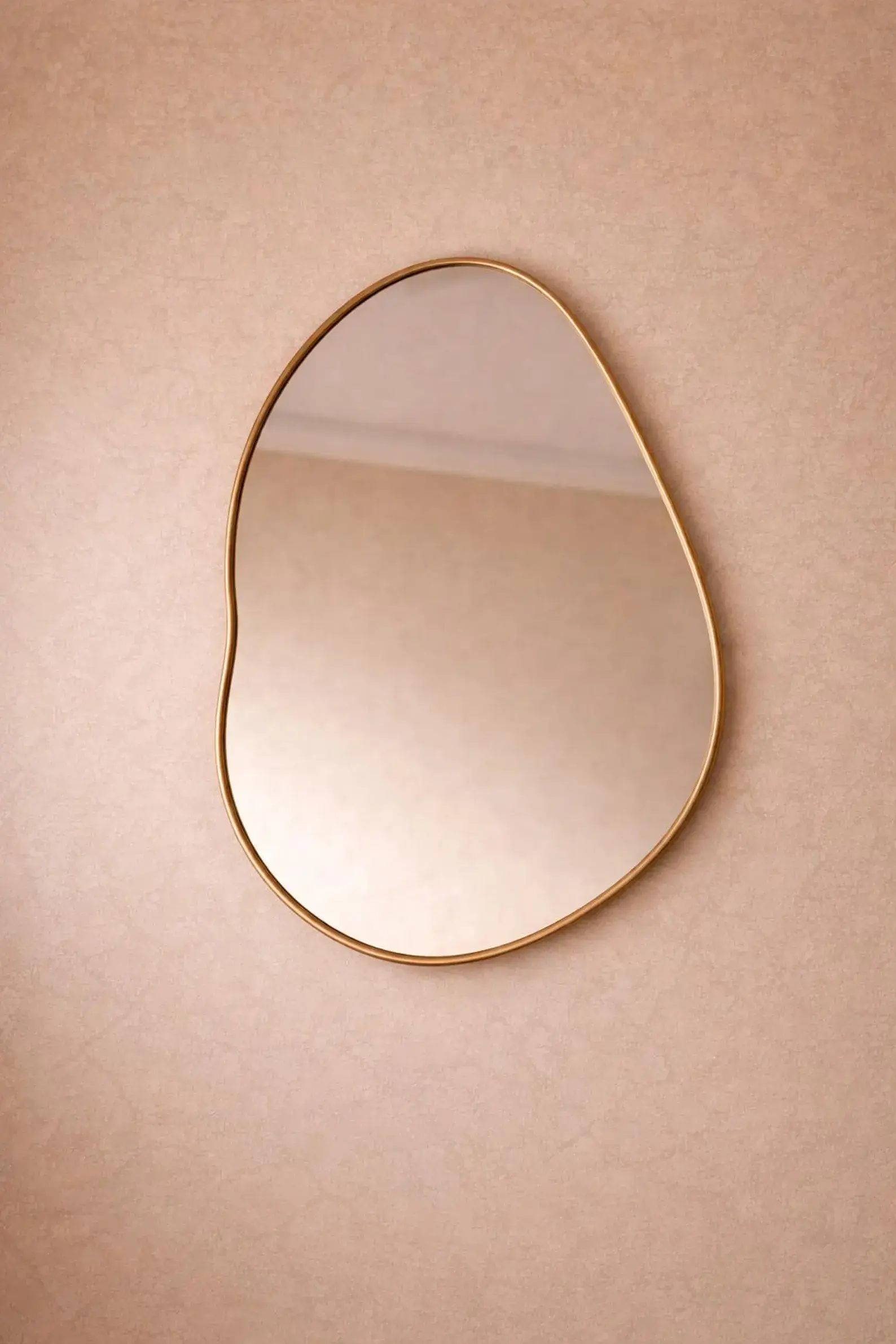 Mira Suspended Teardrop Ceiling Mirror editorial detail